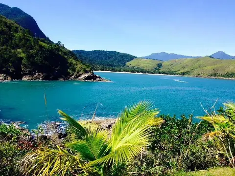 Praia da Calhetas (Toque Toque)